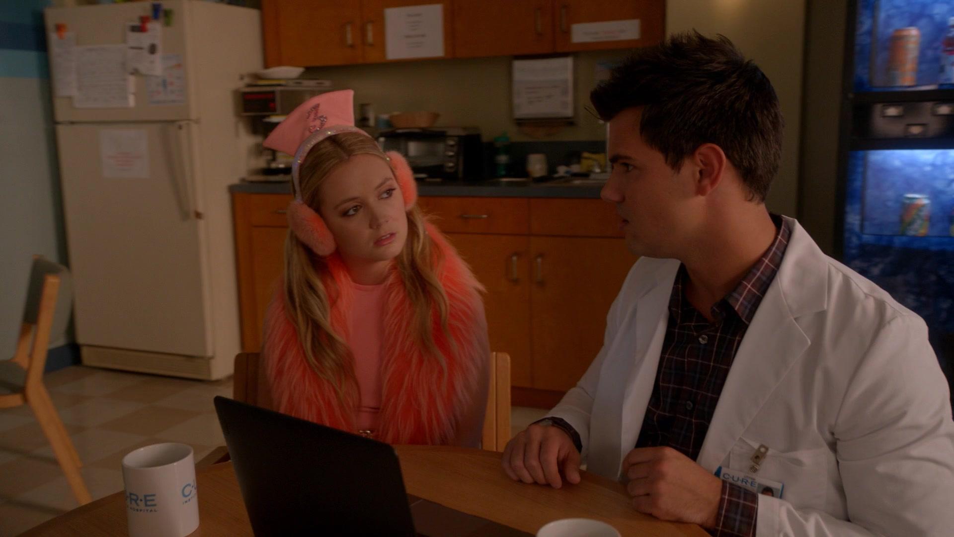 Scream_Queens_2015_S02E05_1080p_003958.jpg