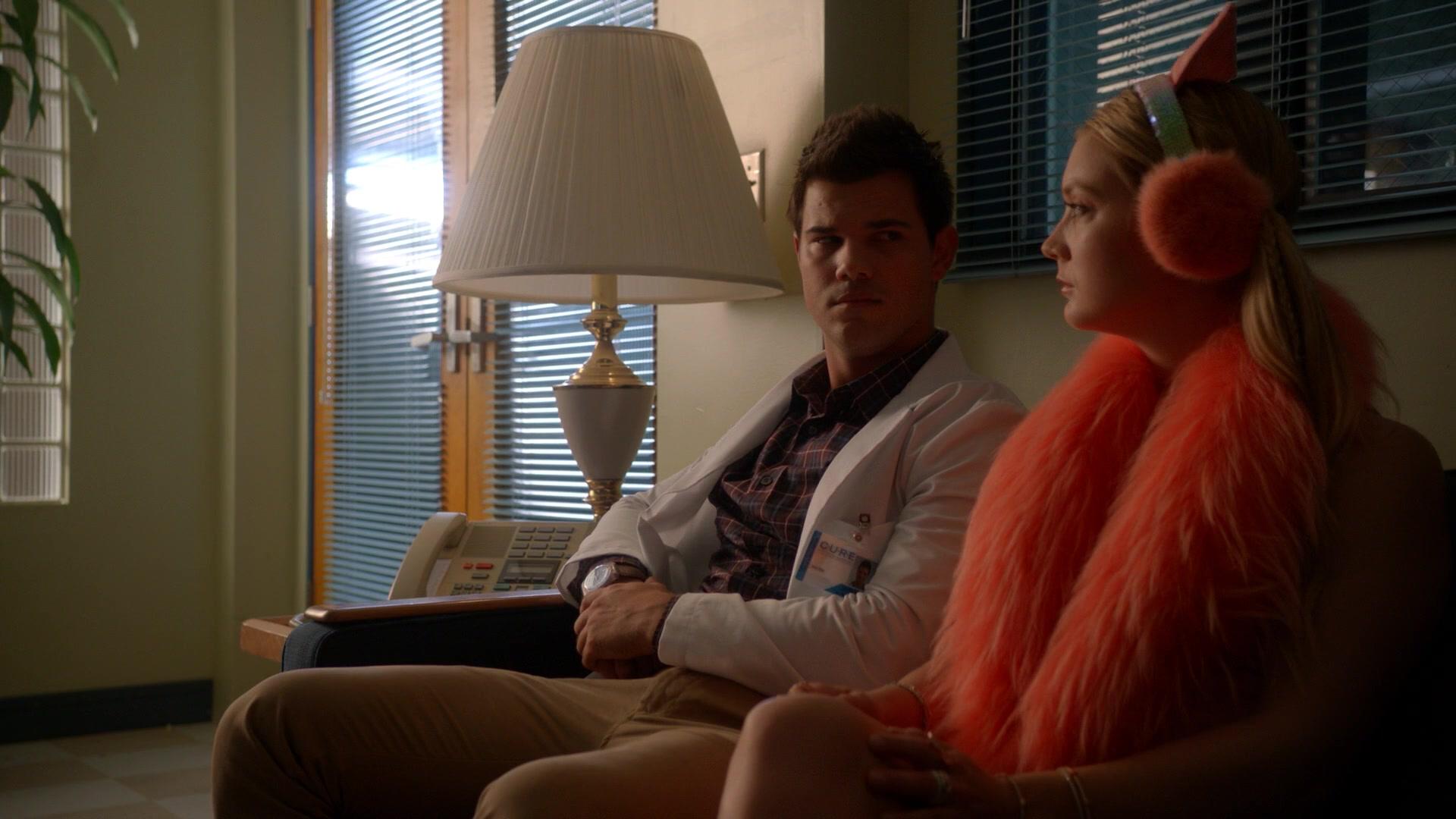 Scream_Queens_2015_S02E05_1080p_004468.jpg