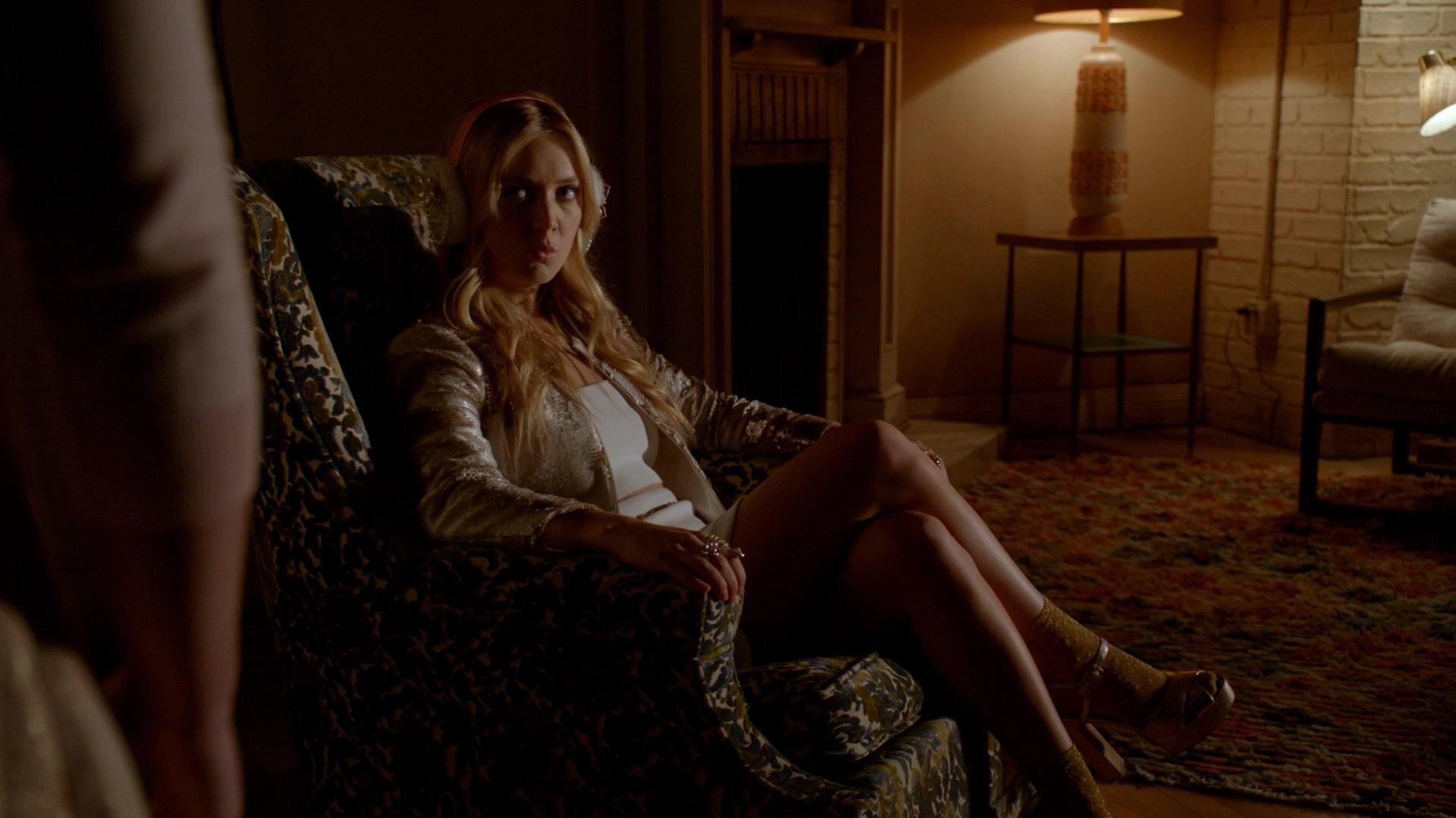 Scream_Queens_2015_S02E05_1080p_004947.jpg