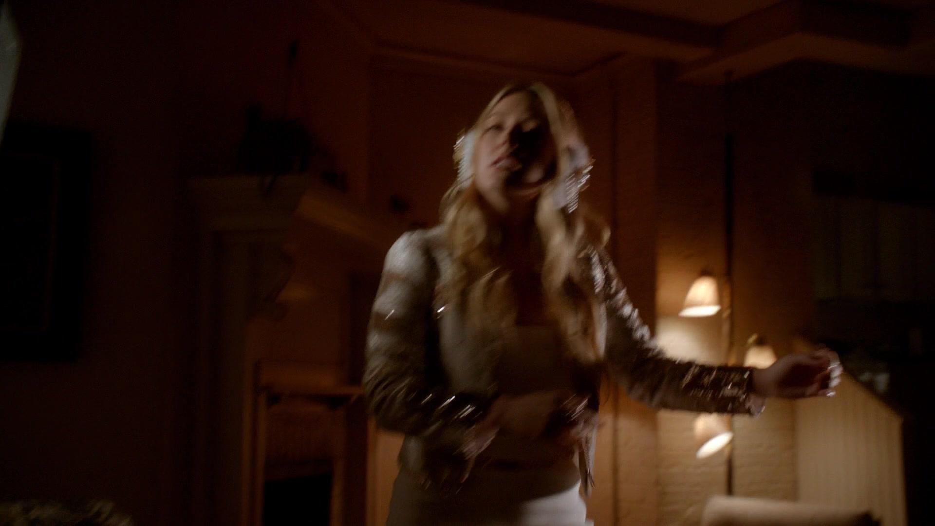 Scream_Queens_2015_S02E05_1080p_004962.jpg