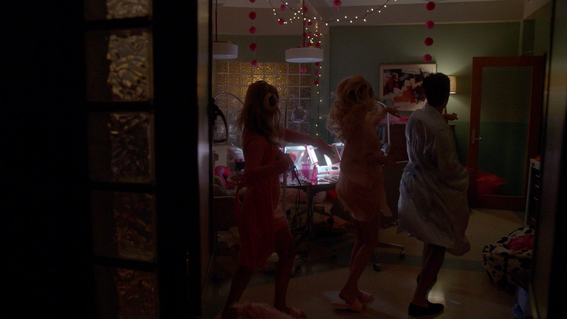 Scream_Queens_2015_S02E05_1080p_004995.jpg