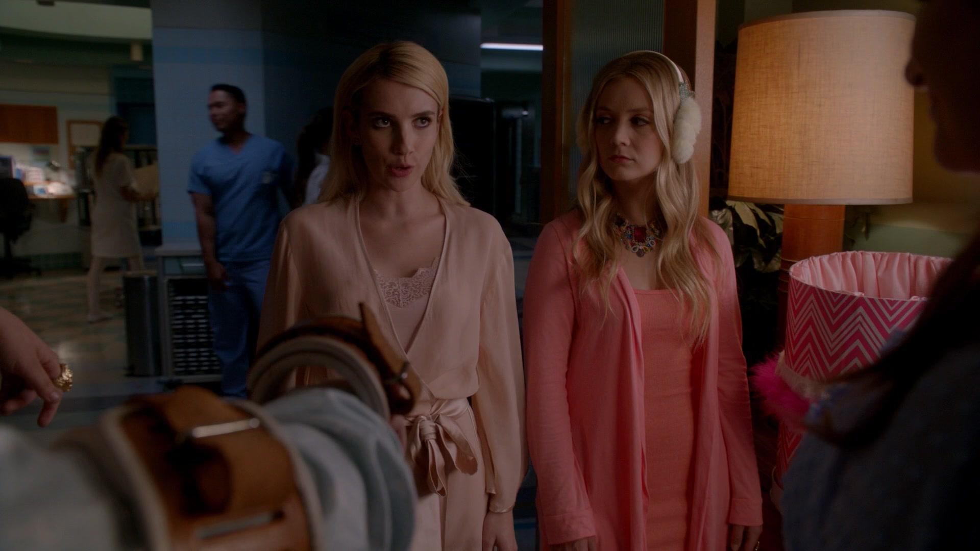 Scream_Queens_2015_S02E05_1080p_005103.jpg