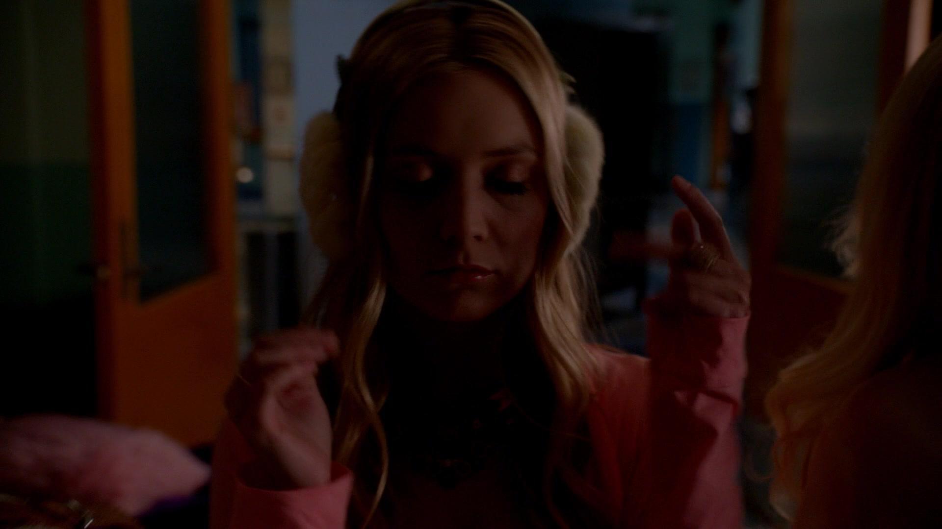 Scream_Queens_2015_S02E05_1080p_005200.jpg