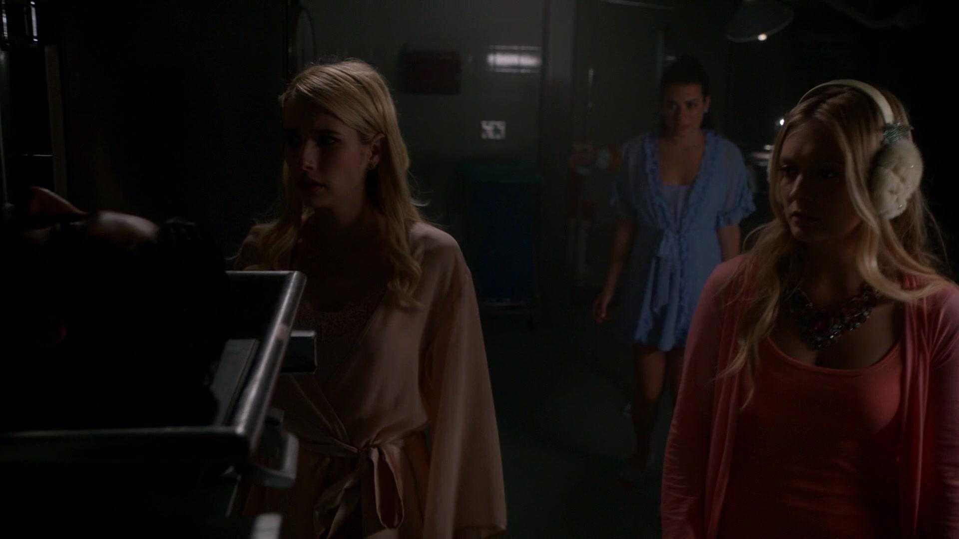 Scream_Queens_2015_S02E05_1080p_005308.jpg
