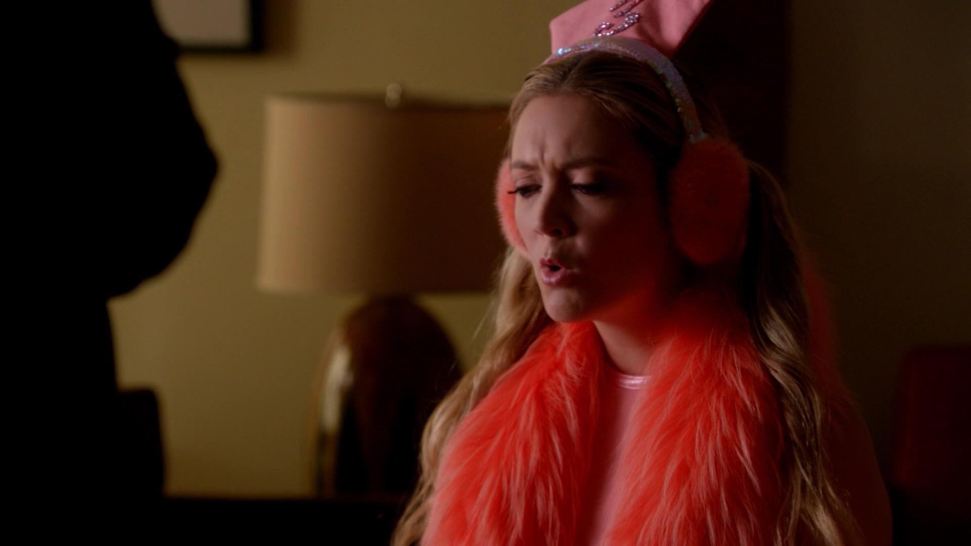 Scream_Queens_2015_S02E05_1080p_005394.jpg