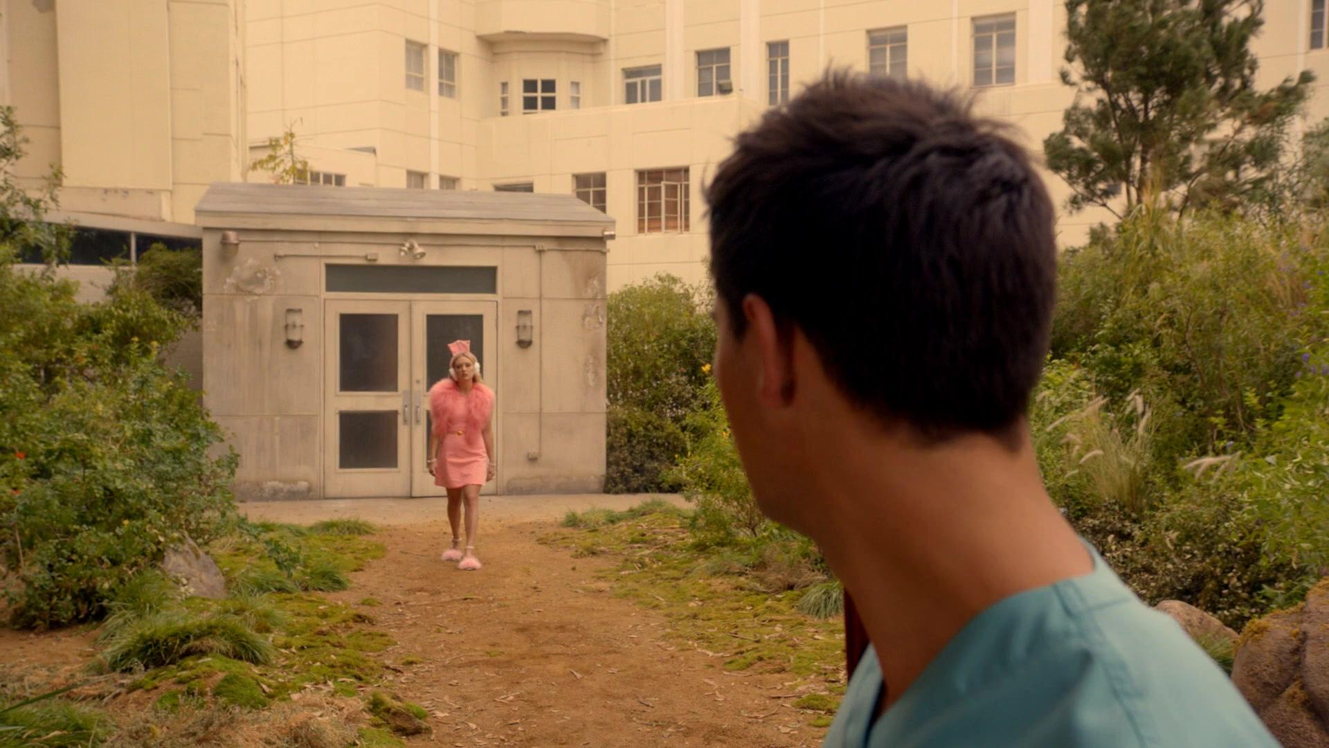 Scream_Queens_2015_S02E07_1080p_000940.jpg