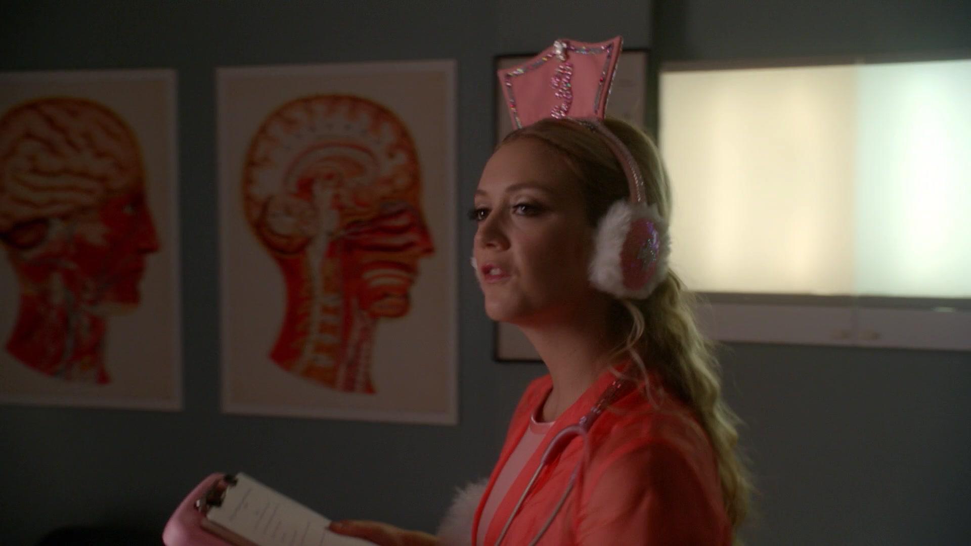Scream_Queens_2015_S02E07_1080p_001116.jpg