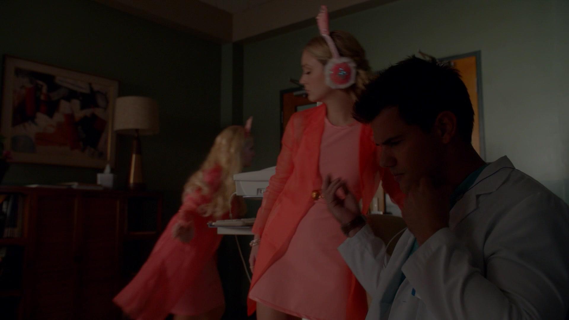 Scream_Queens_2015_S02E07_1080p_001373.jpg