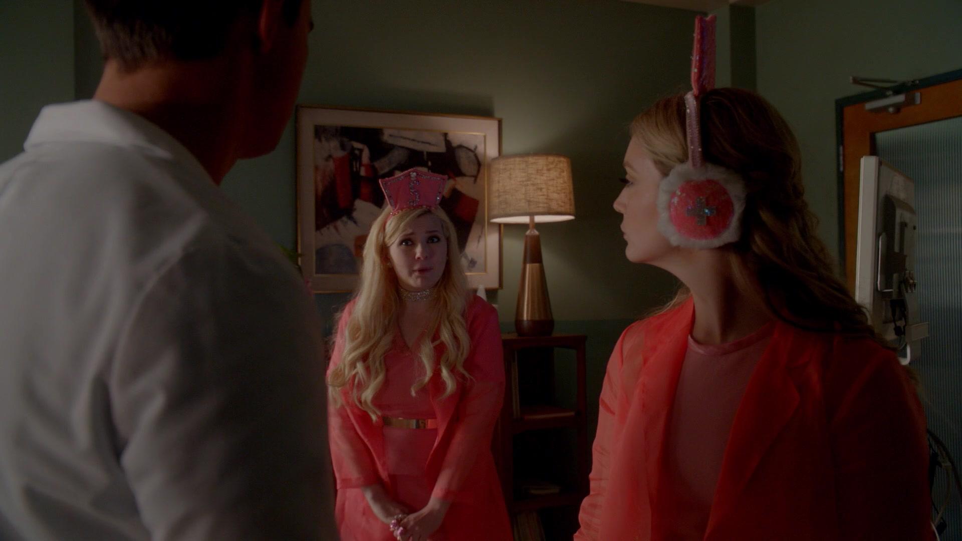 Scream_Queens_2015_S02E07_1080p_001463.jpg