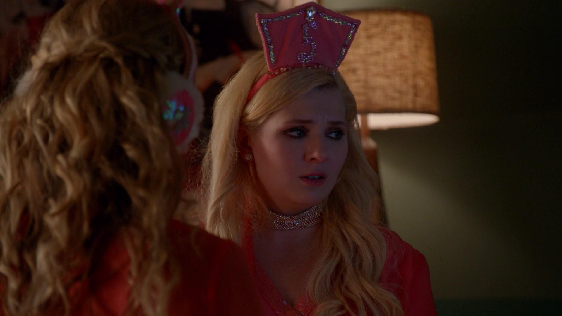 Scream_Queens_2015_S02E07_1080p_001576.jpg