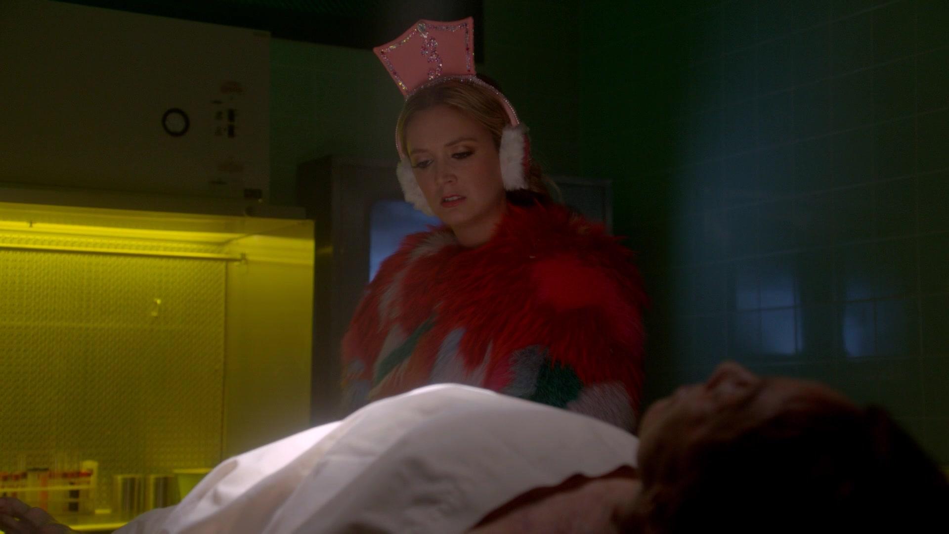 Scream_Queens_2015_S02E07_1080p_001980.jpg