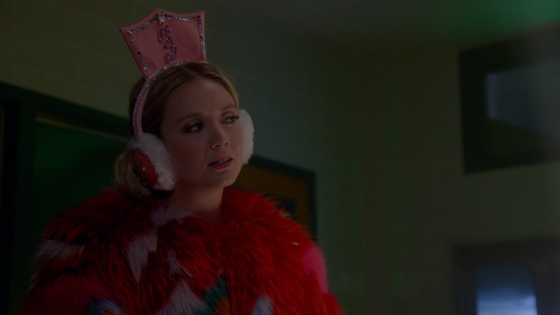 Scream_Queens_2015_S02E07_1080p_002019.jpg