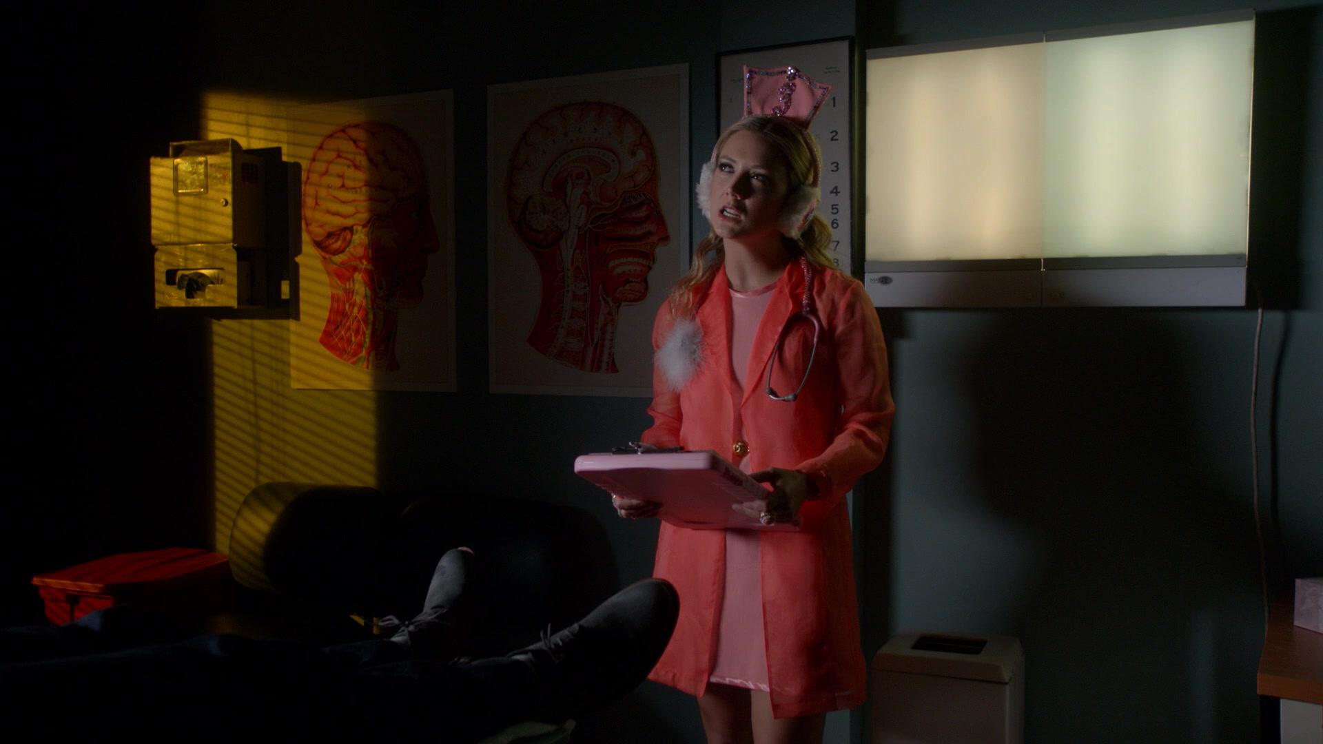 Scream_Queens_2015_S02E07_1080p_002158.jpg