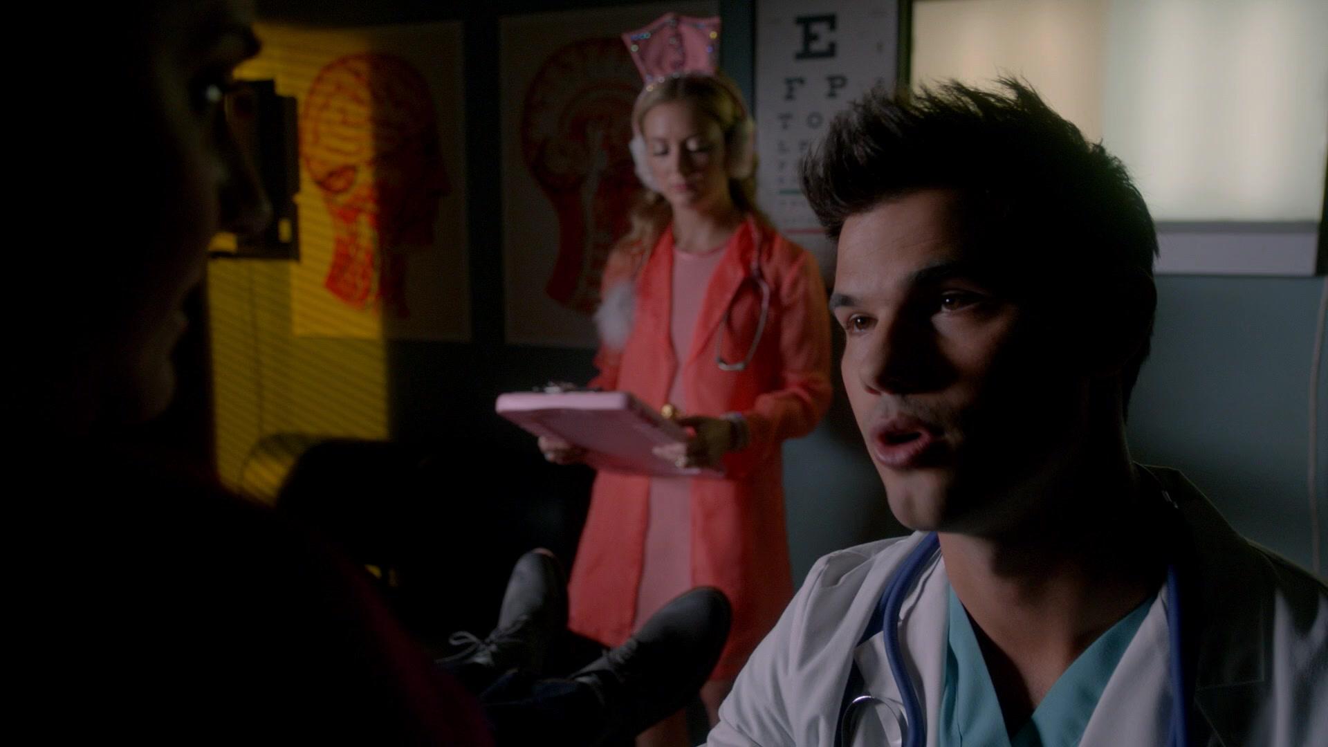 Scream_Queens_2015_S02E07_1080p_002301.jpg