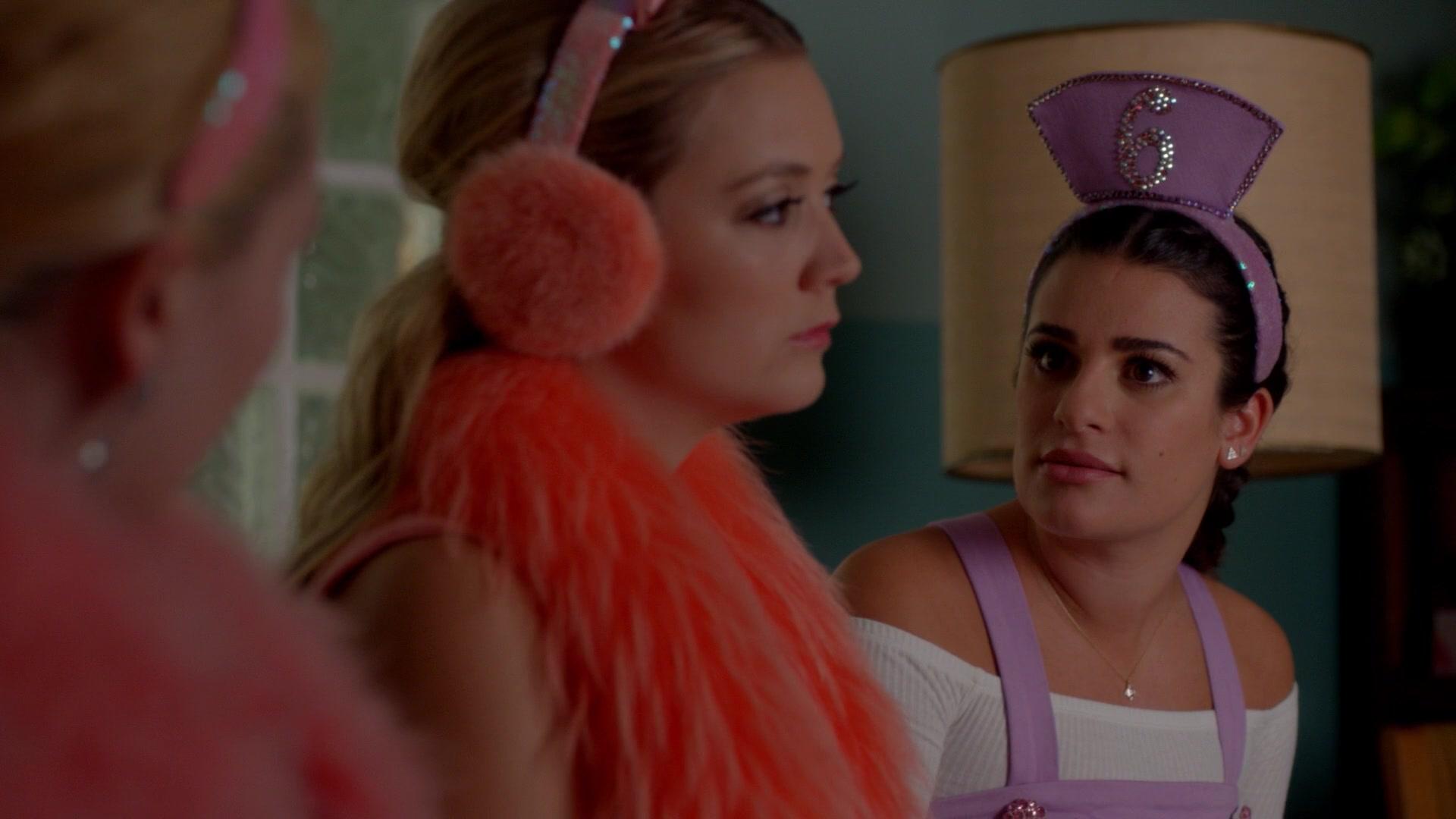 Scream_Queens_2015_S02E07_1080p_002560.jpg