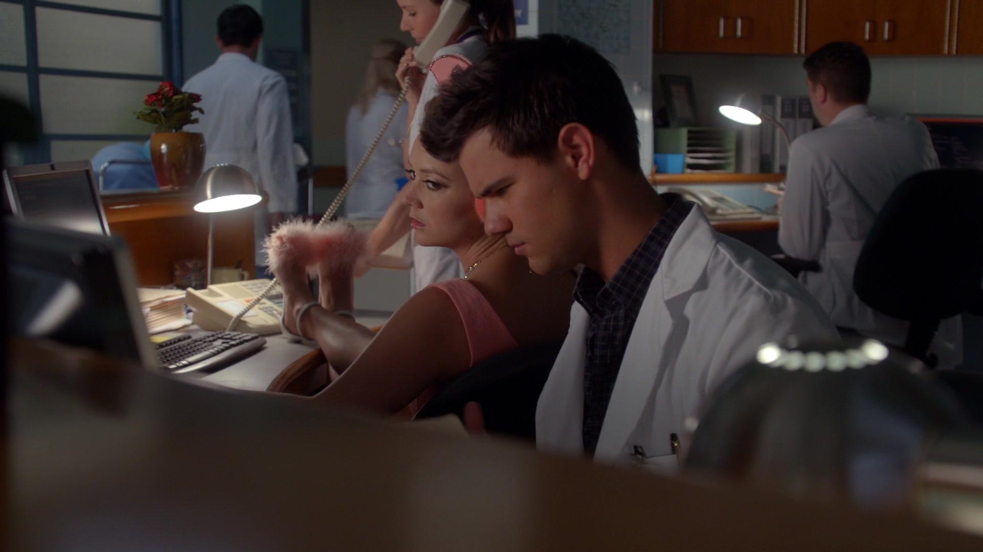 Scream_Queens_2015_S02E07_1080p_003816.jpg