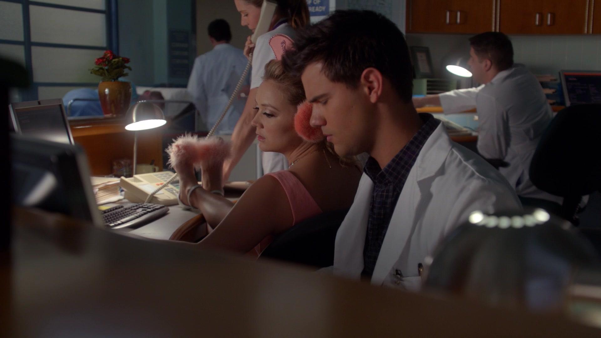 Scream_Queens_2015_S02E07_1080p_003818.jpg