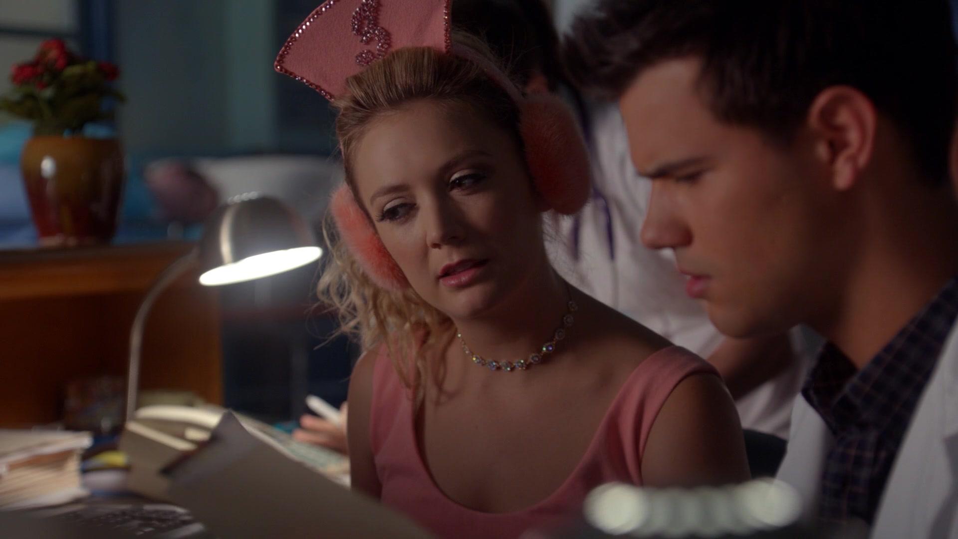 Scream_Queens_2015_S02E07_1080p_003884.jpg