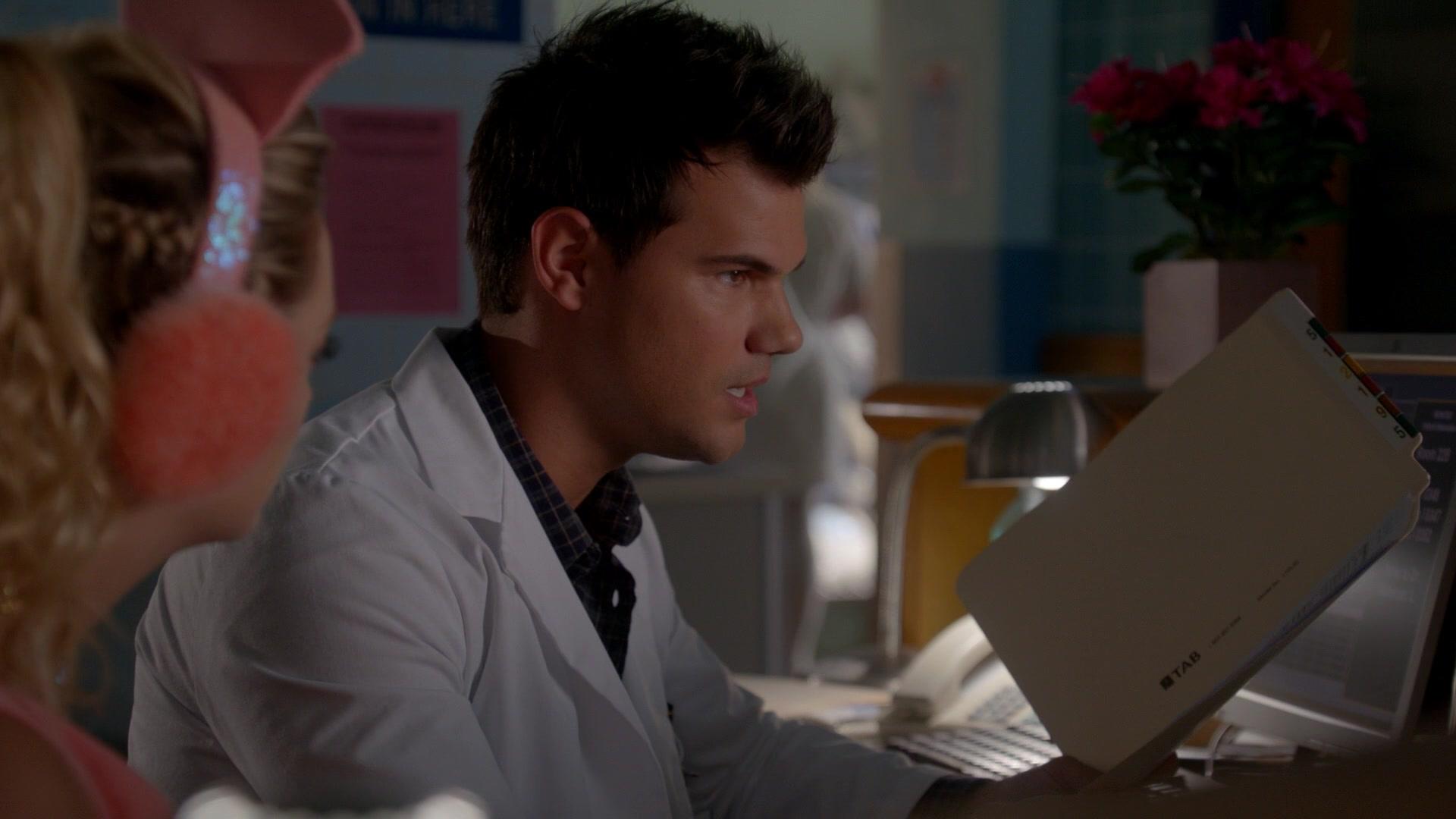 Scream_Queens_2015_S02E07_1080p_003927.jpg