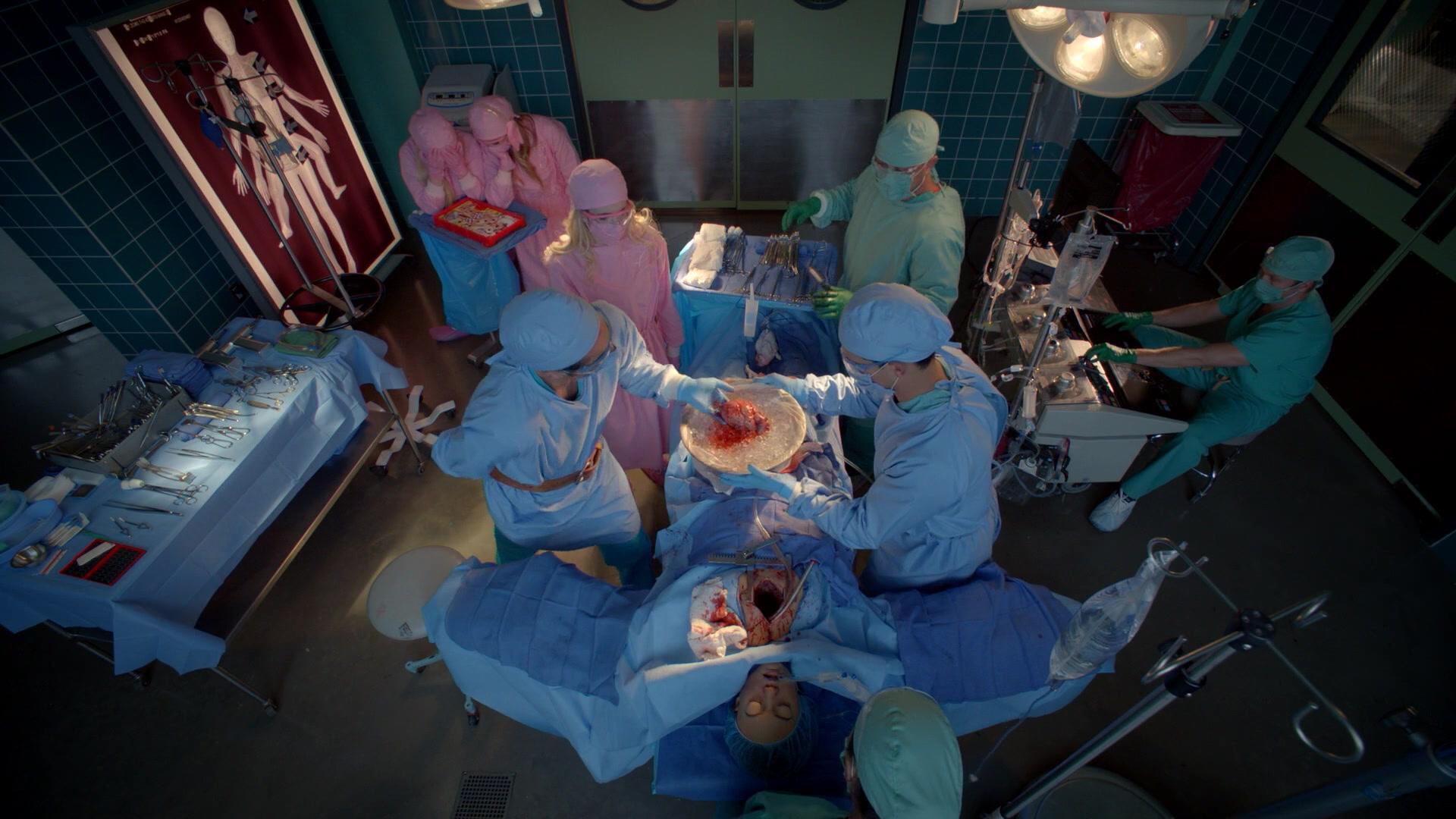 Scream_Queens_2015_S02E07_1080p_004876.jpg