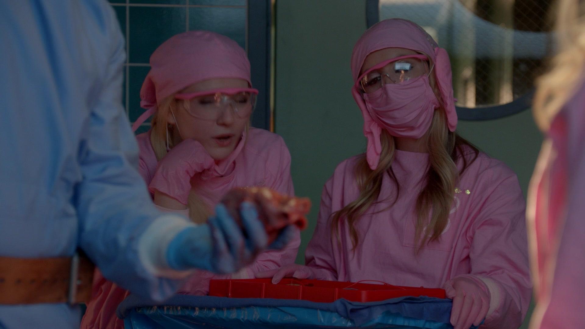 Scream_Queens_2015_S02E07_1080p_005035.jpg
