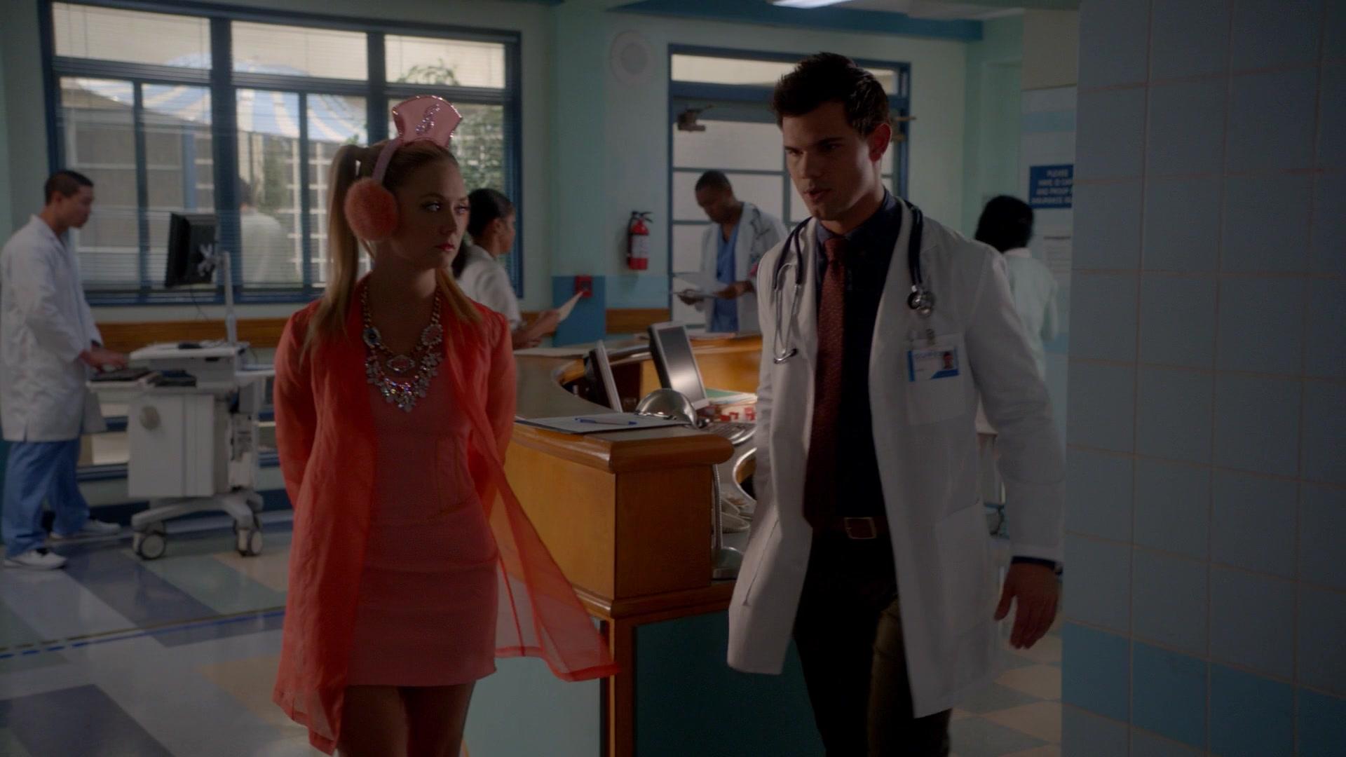 Scream_Queens_2015_S02E07_1080p_005346.jpg