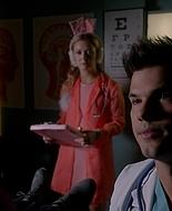Scream_Queens_2015_S02E07_1080p_002296.jpg