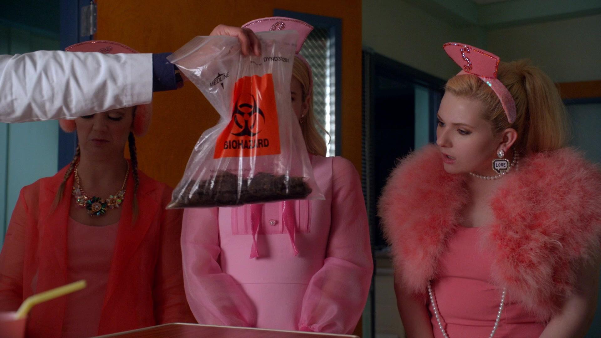 Scream_Queens_2015_S02E08_1080p_000516.jpg