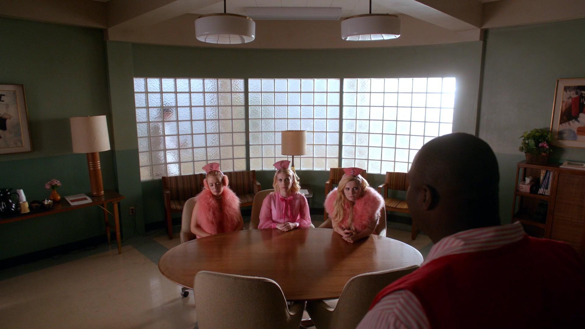 Scream_Queens_2015_S02E08_1080p_002647.jpg