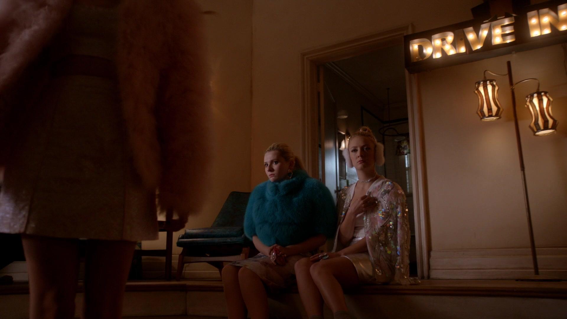 Scream_Queens_2015_S02E08_1080p_003298.jpg