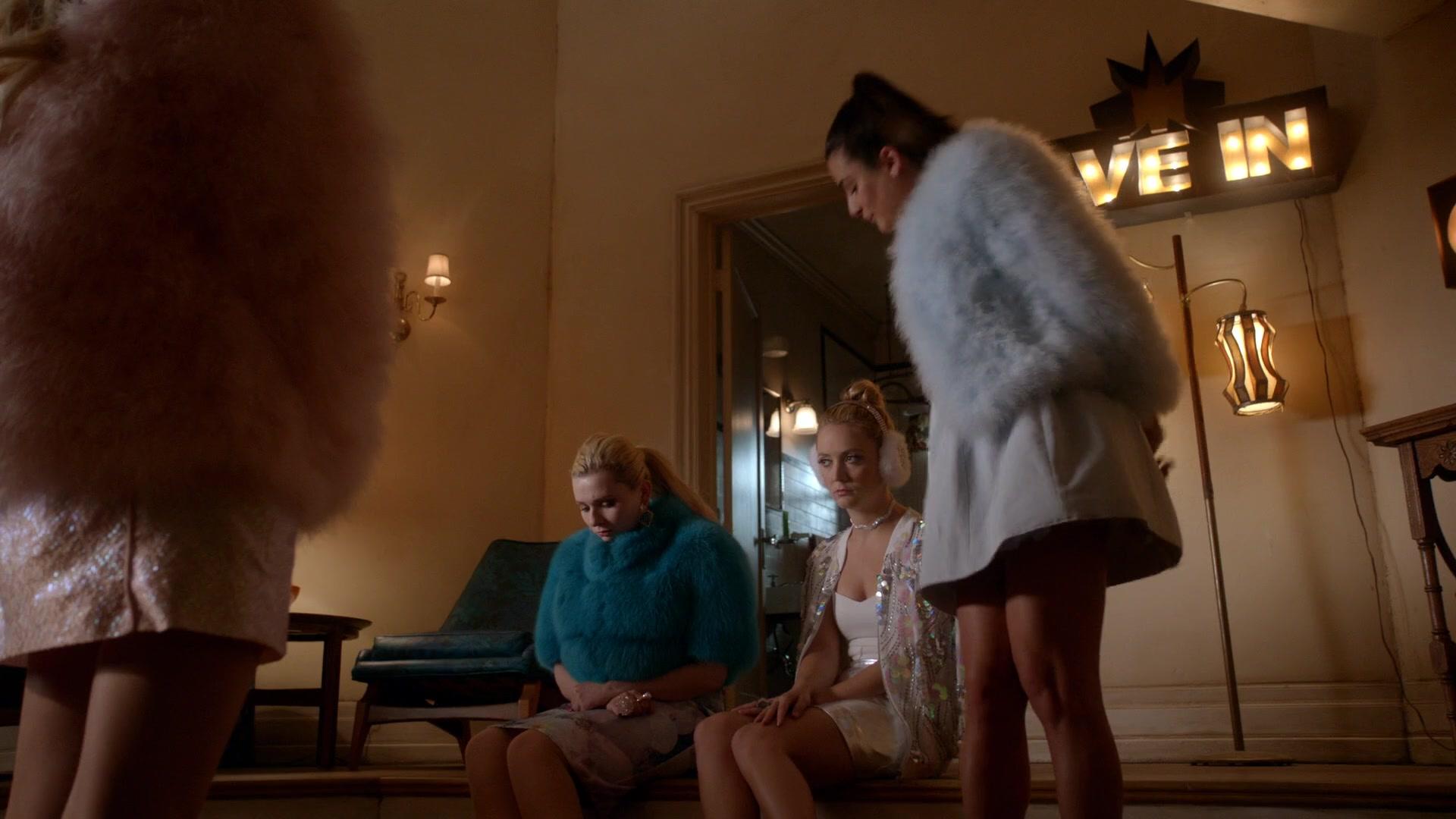 Scream_Queens_2015_S02E08_1080p_003417.jpg