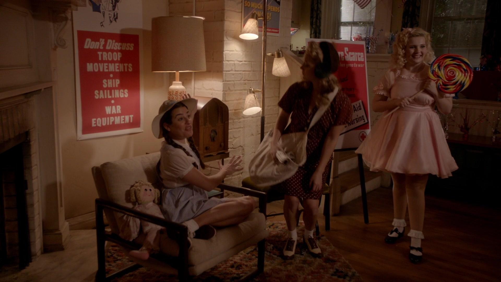 Scream_Queens_2015_S02E08_1080p_004104.jpg Scream_Queens_2015_S02E08_1080p_004104.jpg