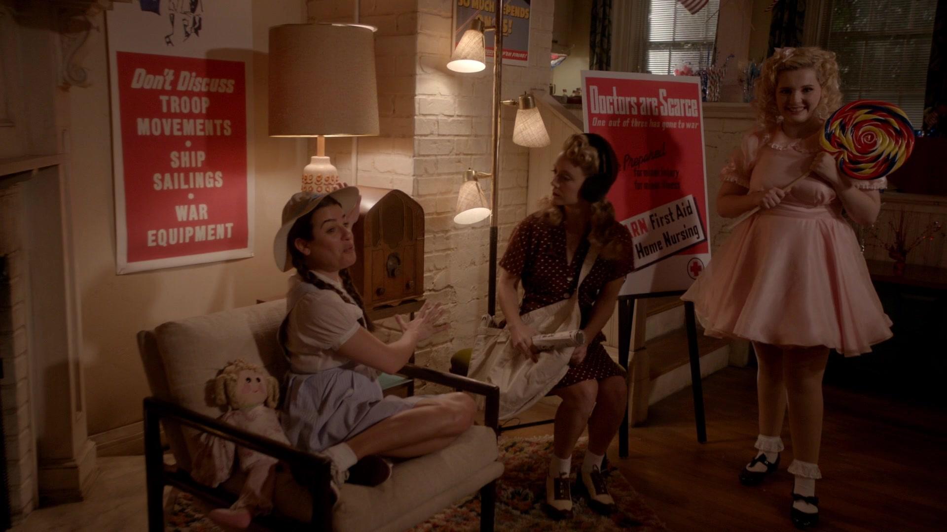 Scream_Queens_2015_S02E08_1080p_004105.jpg