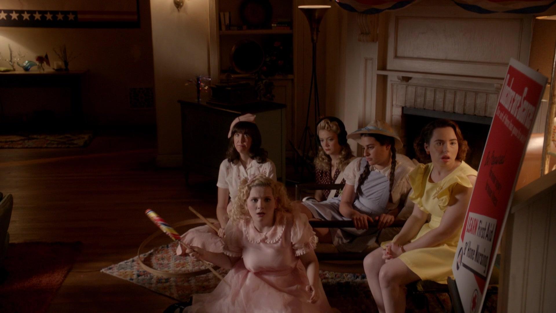 Scream_Queens_2015_S02E08_1080p_004368.jpg