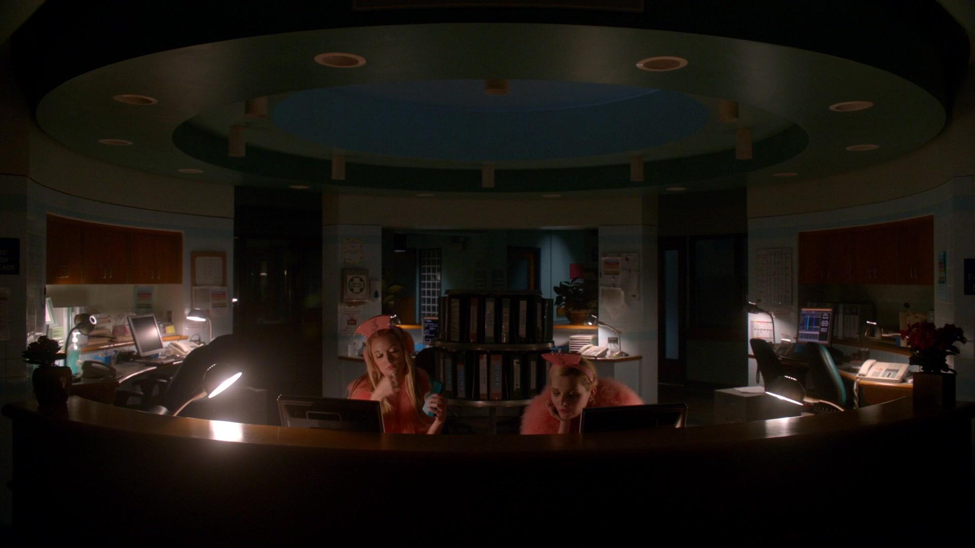 Scream_Queens_2015_S02E09_1080p_000018.jpg