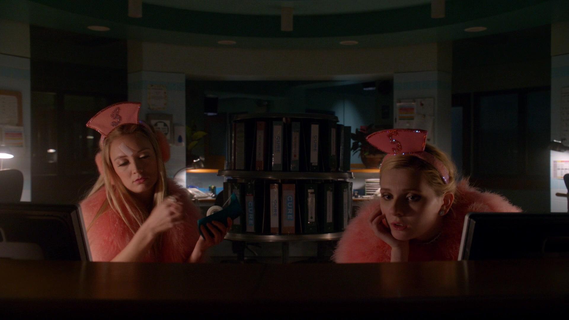 Scream_Queens_2015_S02E09_1080p_000025.jpg