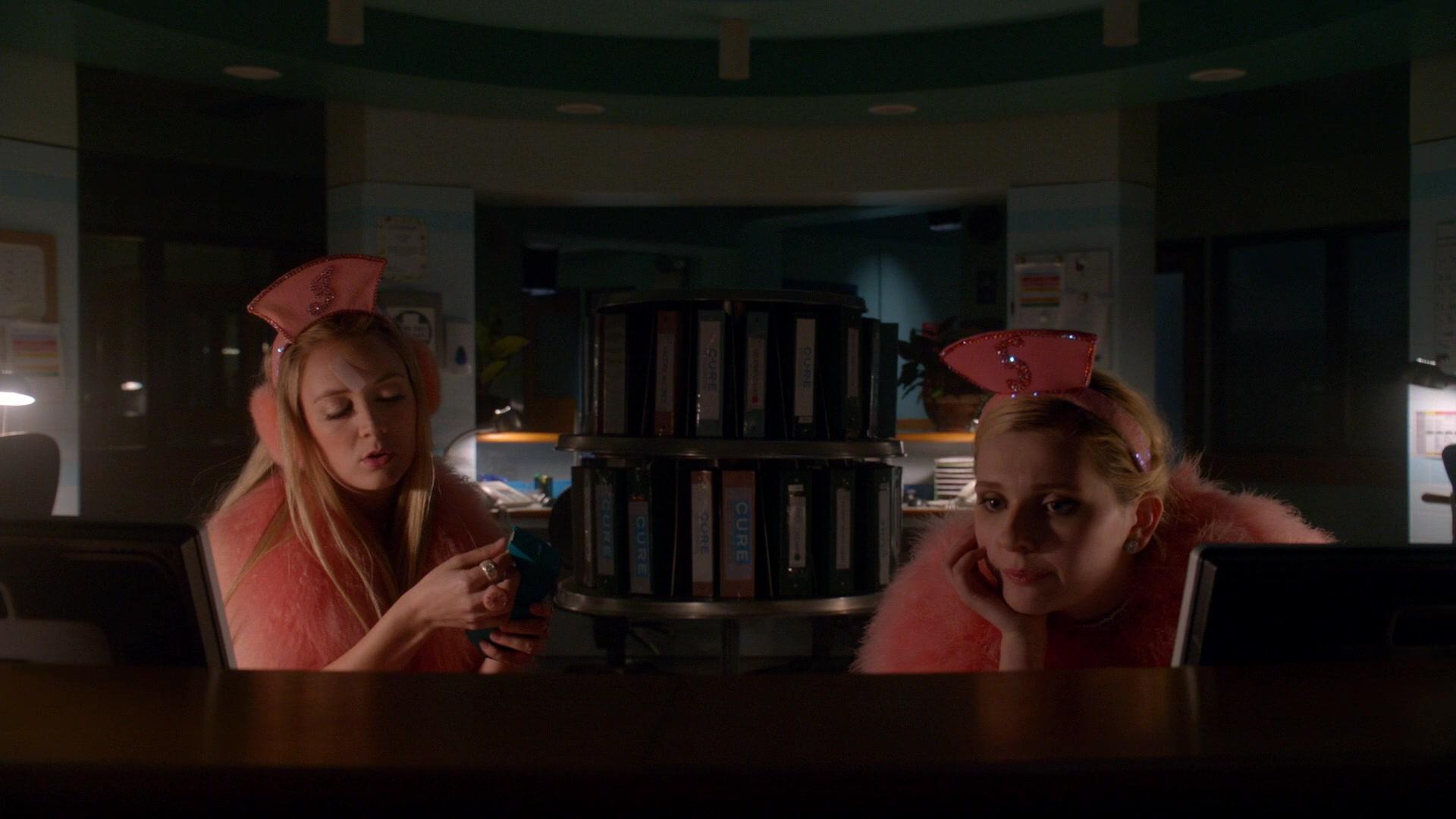Scream_Queens_2015_S02E09_1080p_000027.jpg