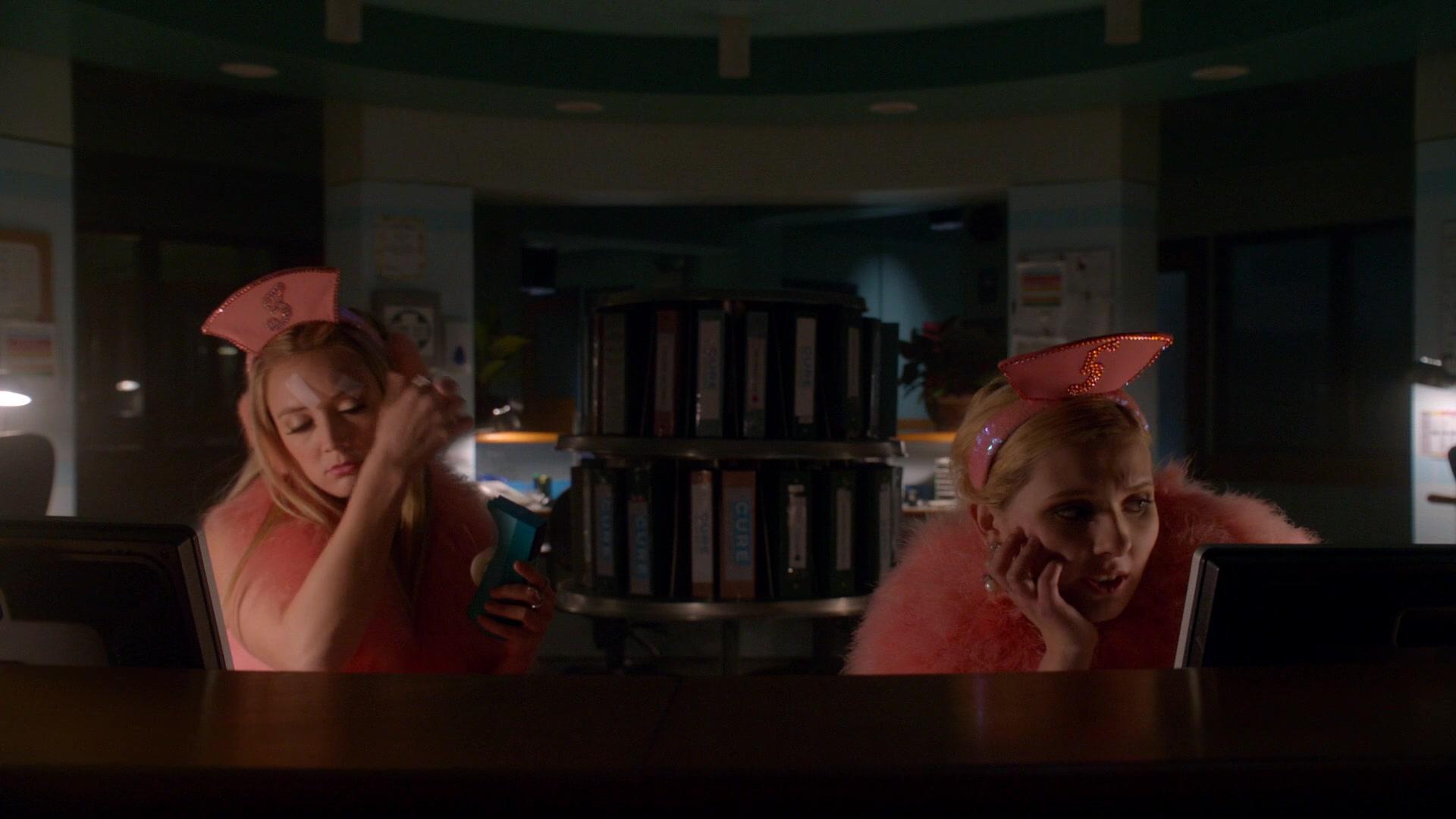 Scream_Queens_2015_S02E09_1080p_000033.jpg