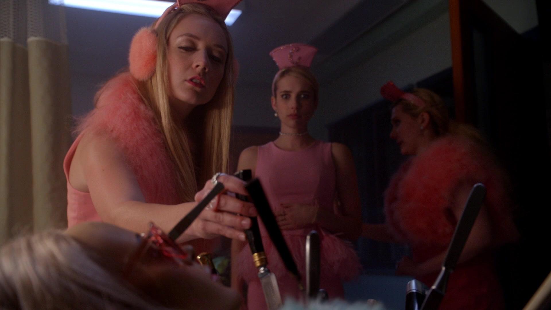 Scream_Queens_2015_S02E09_1080p_000149.jpg