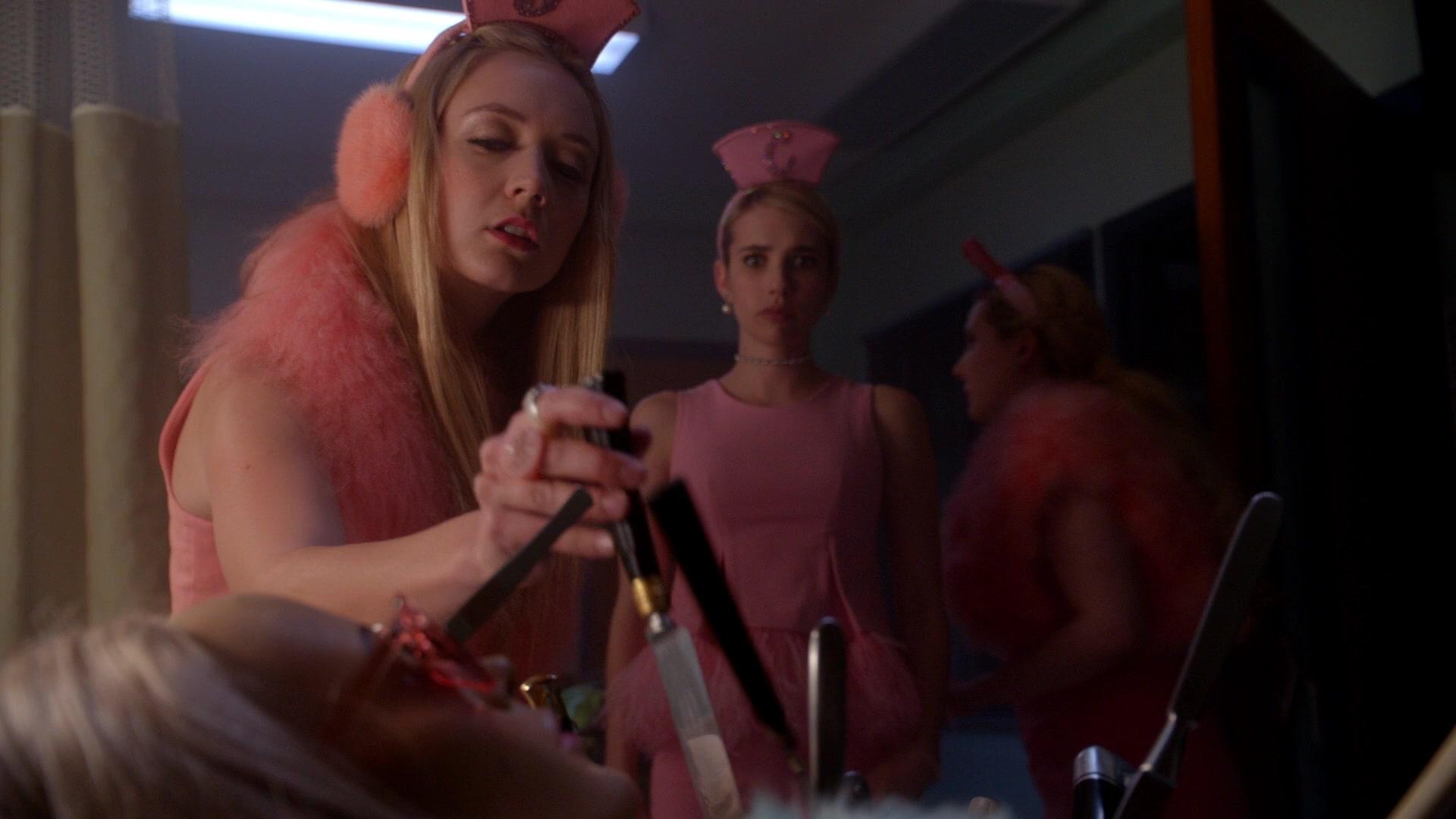 Scream_Queens_2015_S02E09_1080p_000150.jpg