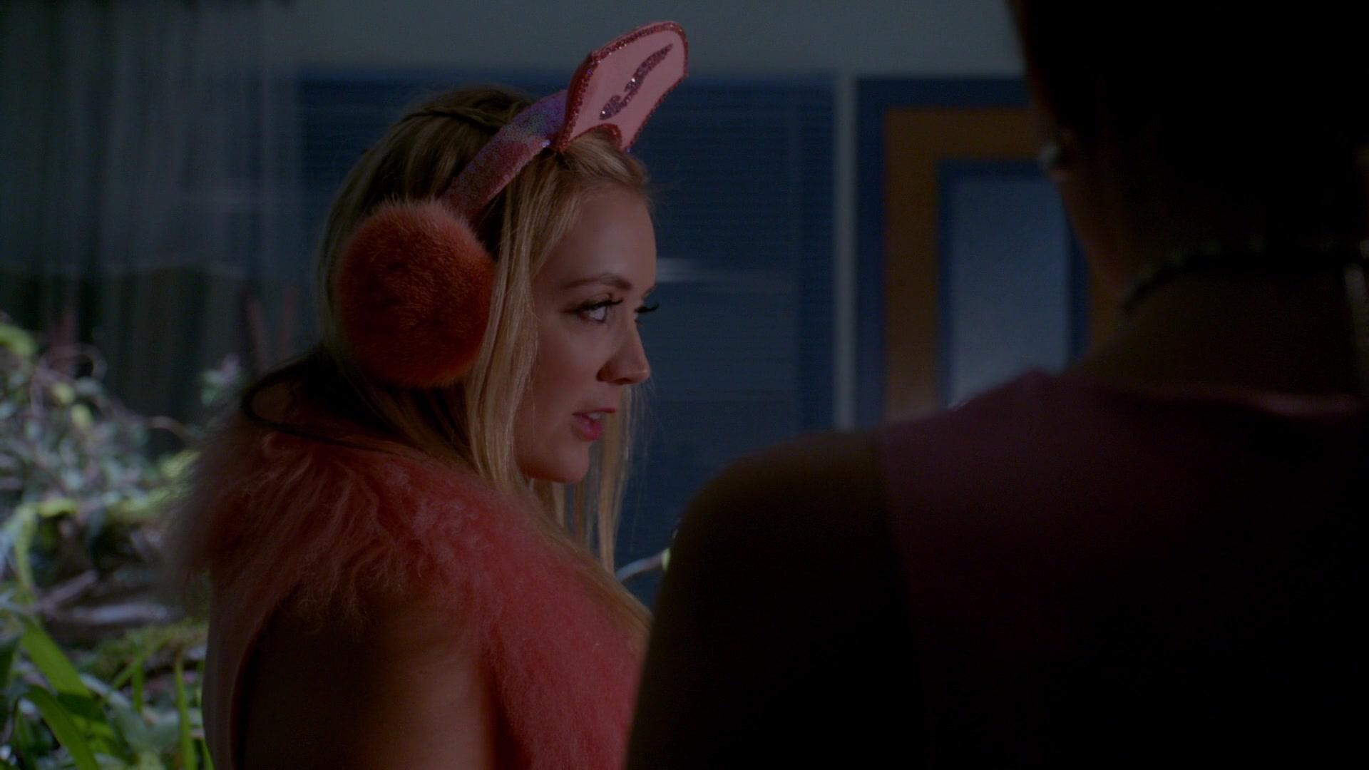 Scream_Queens_2015_S02E09_1080p_000208.jpg