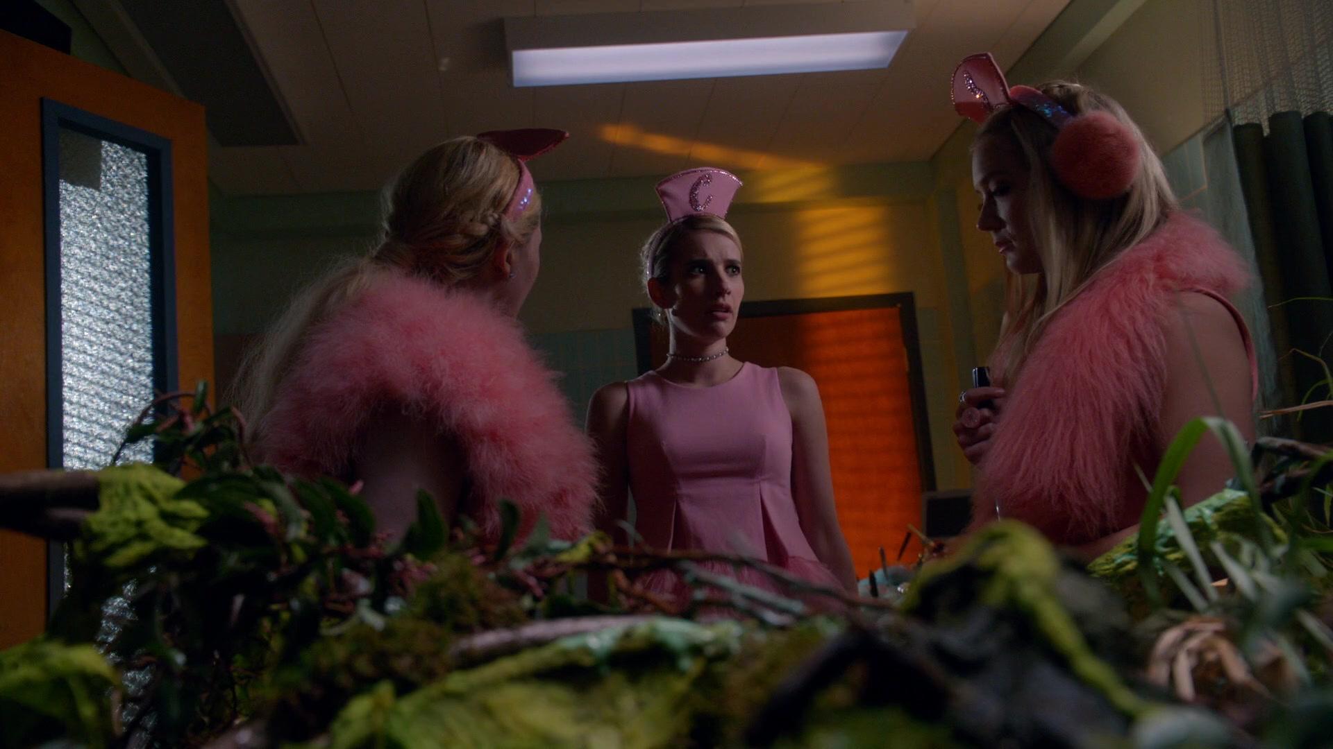 Scream_Queens_2015_S02E09_1080p_000216.jpg