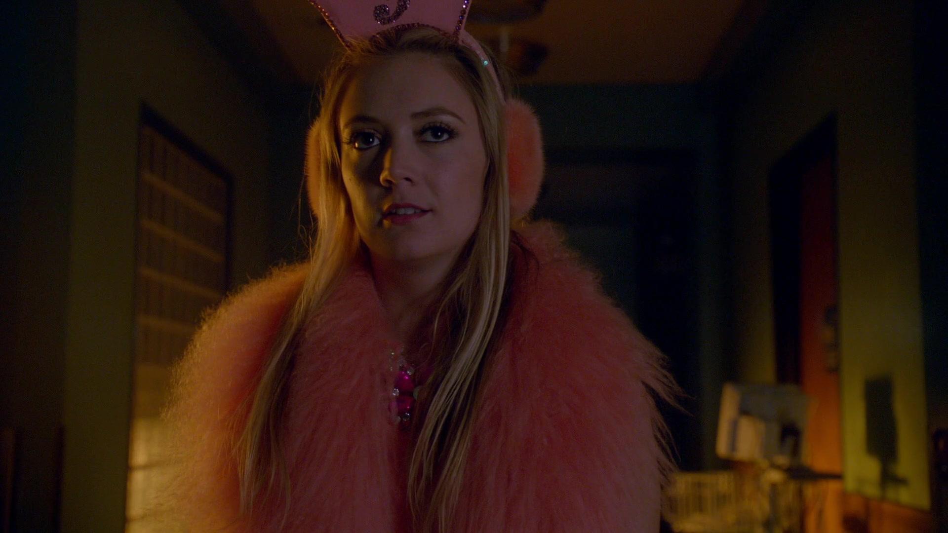 Scream_Queens_2015_S02E09_1080p_000346.jpg