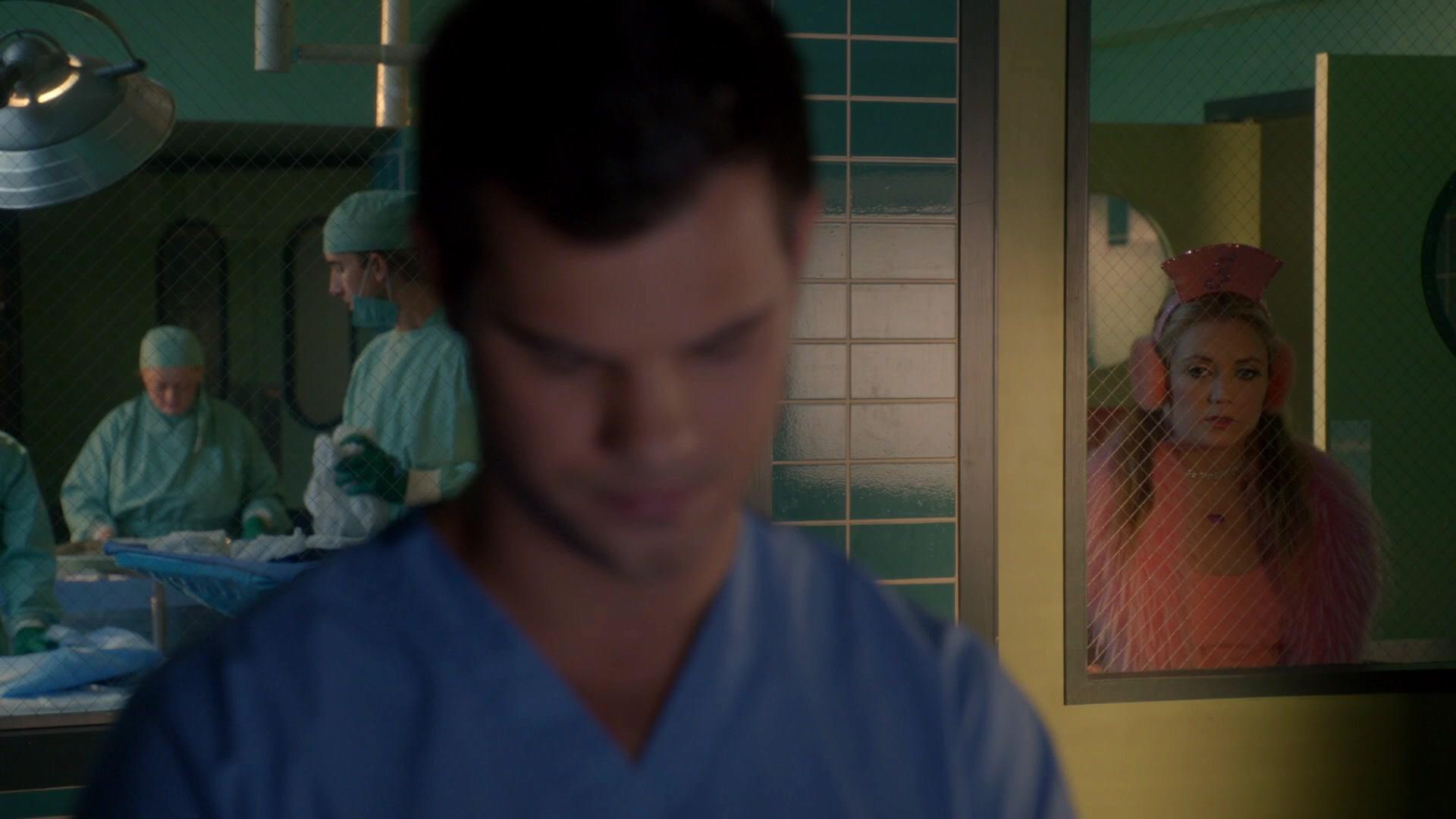 Scream_Queens_2015_S02E09_1080p_001955.jpg