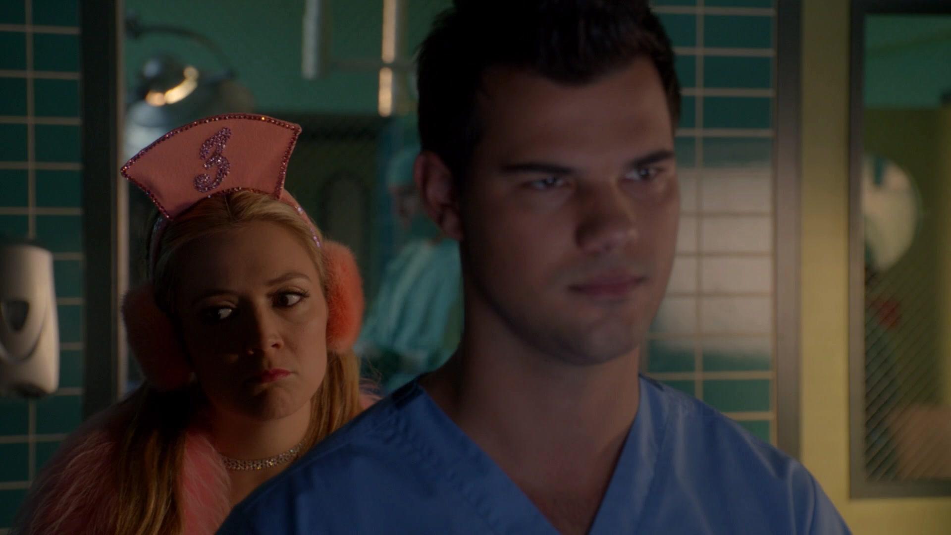 Scream_Queens_2015_S02E09_1080p_002006.jpg