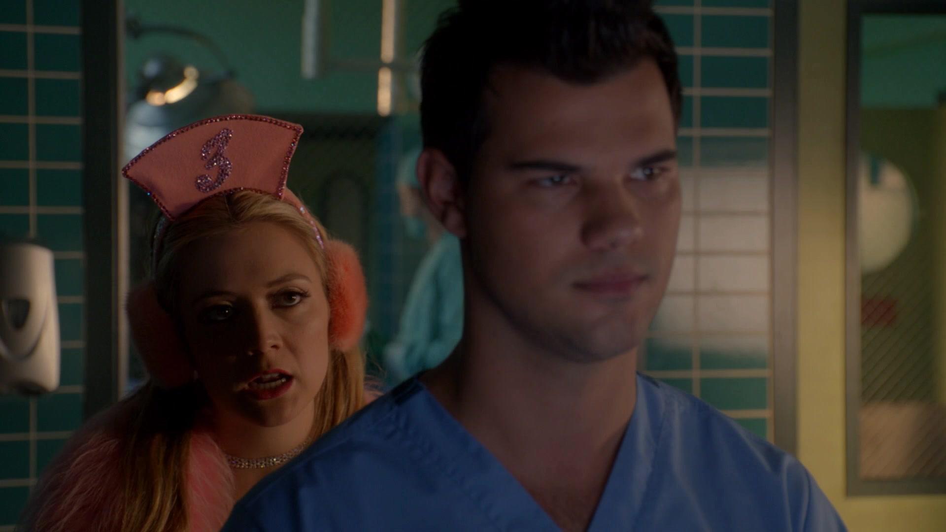 Scream_Queens_2015_S02E09_1080p_002008.jpg