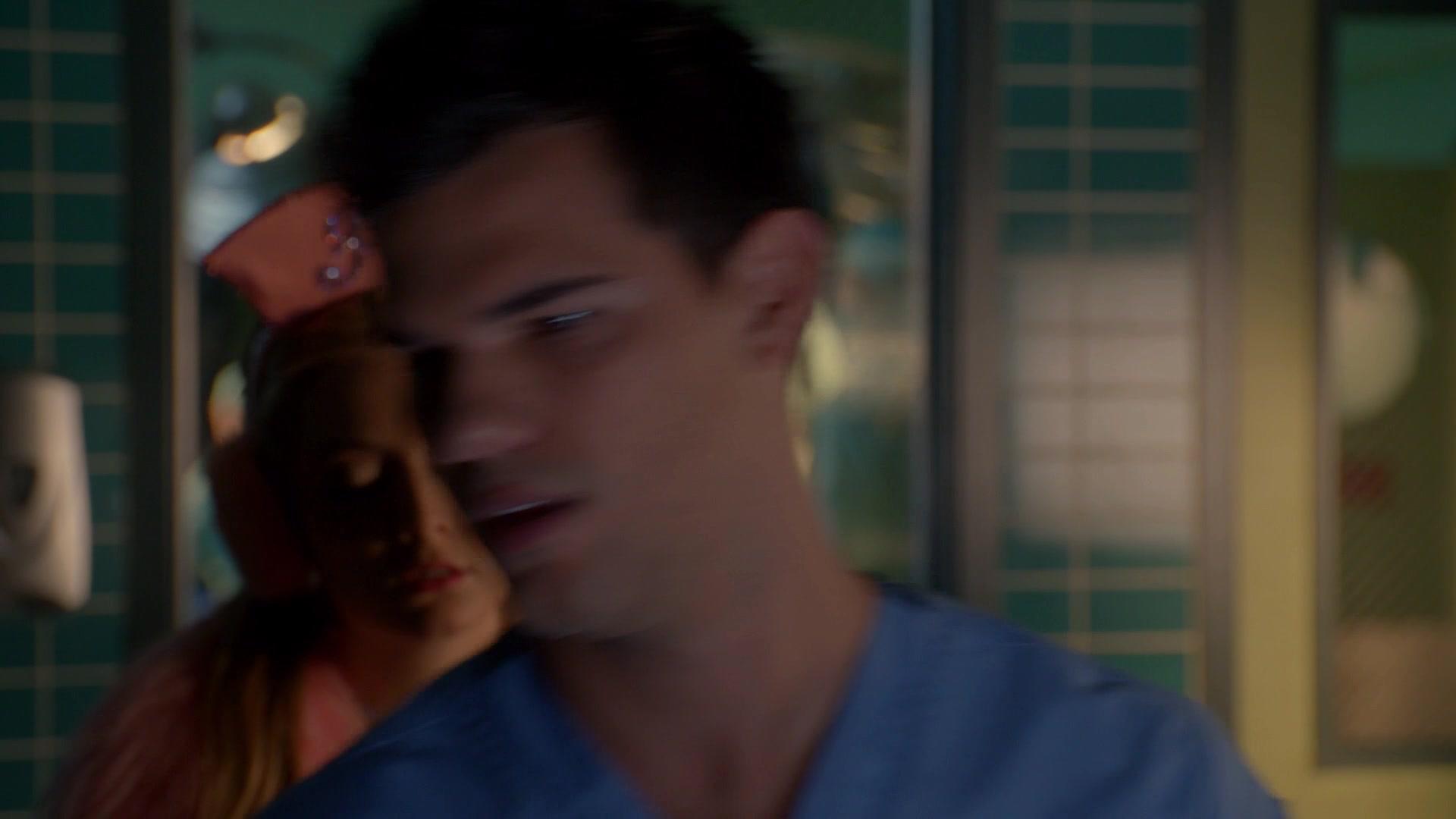 Scream_Queens_2015_S02E09_1080p_002015.jpg