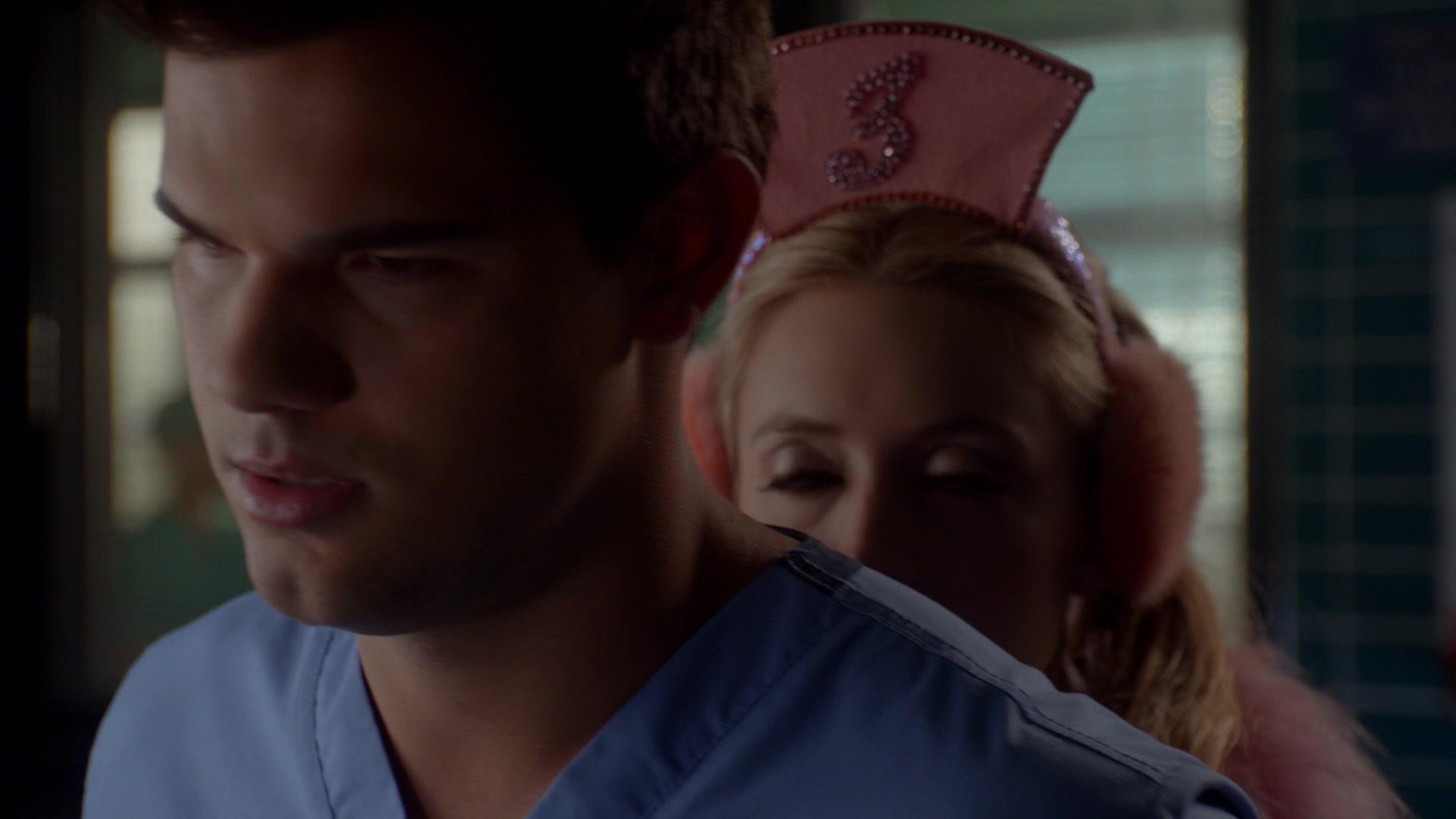 Scream_Queens_2015_S02E09_1080p_002075.jpg