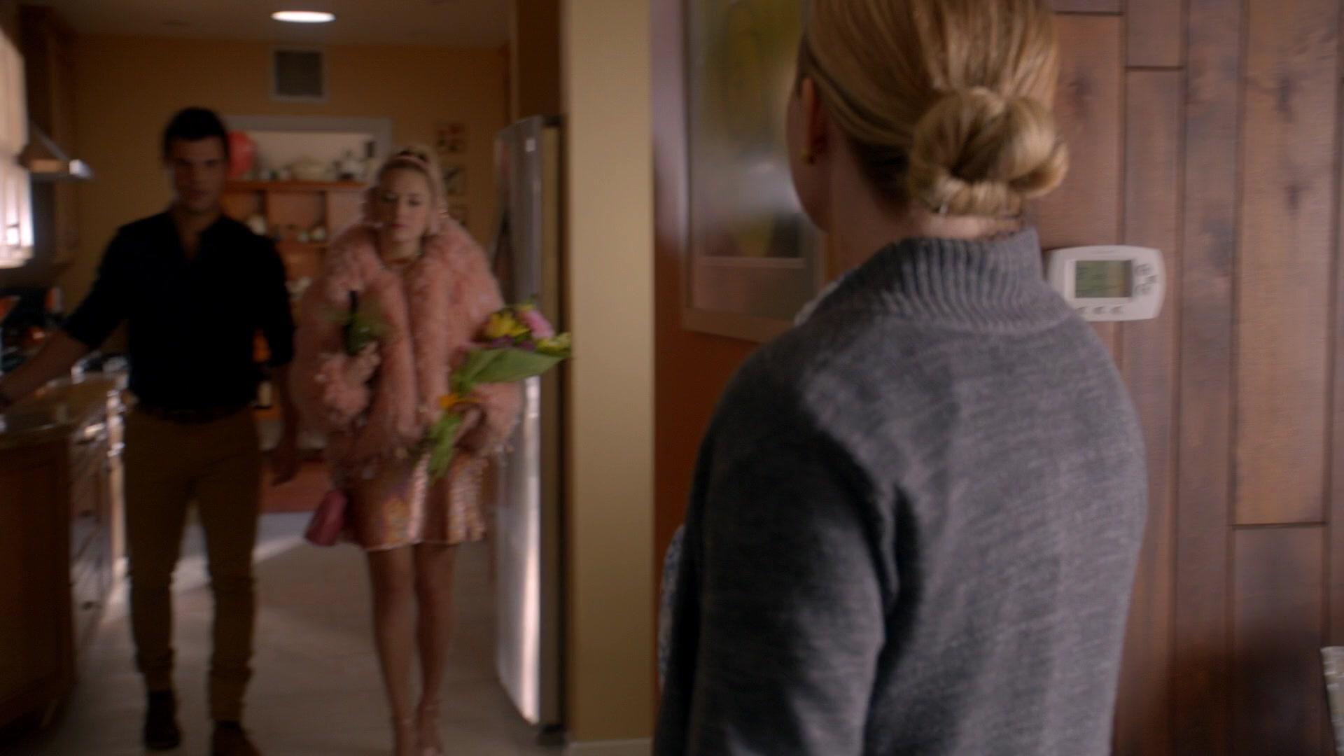 Scream_Queens_2015_S02E09_1080p_003476.jpg
