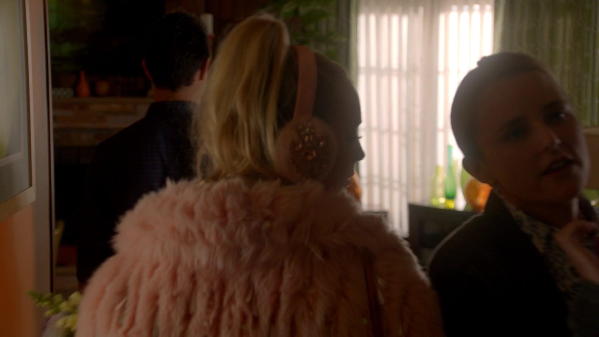 Scream_Queens_2015_S02E09_1080p_003507.jpg